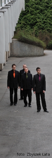 Triplum male vocal quartet a'cappella